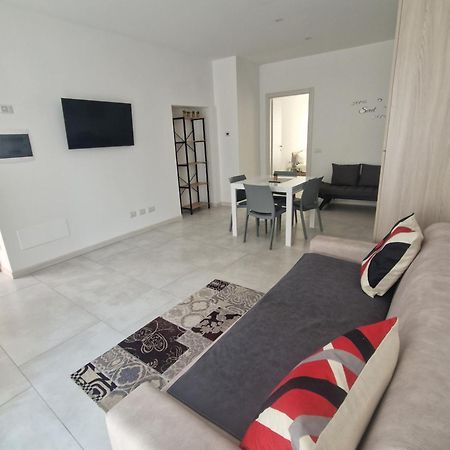 Apartamento Enissa Cislago Exterior foto