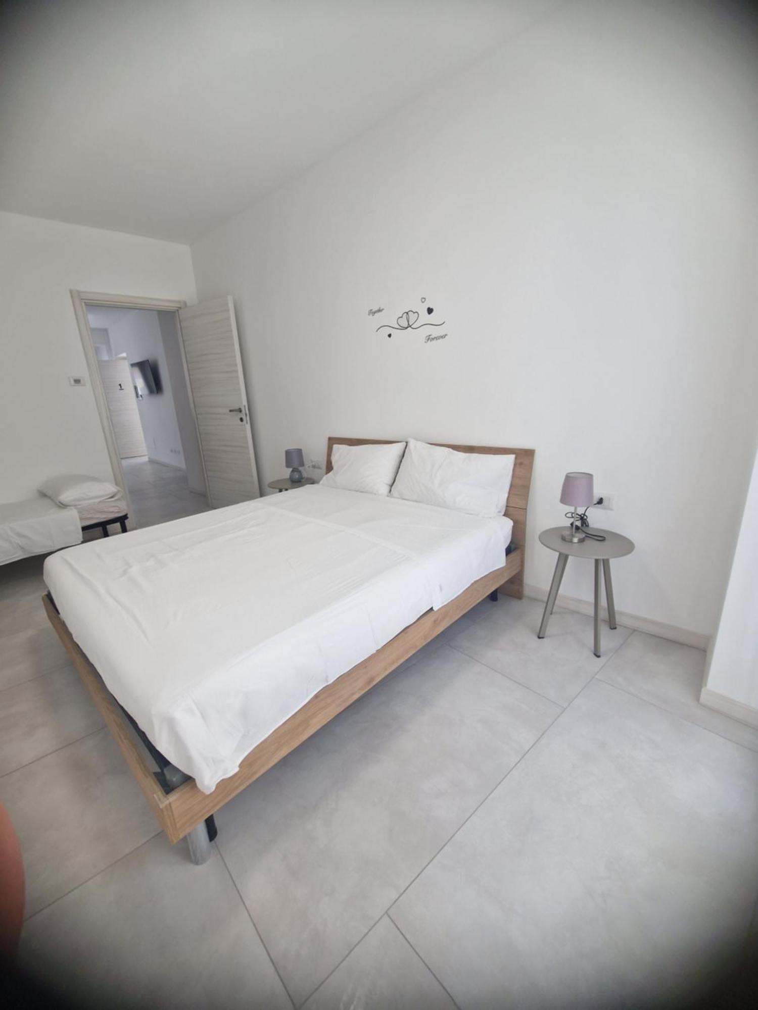 Apartamento Enissa Cislago Exterior foto